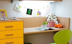 Детские столики и столы