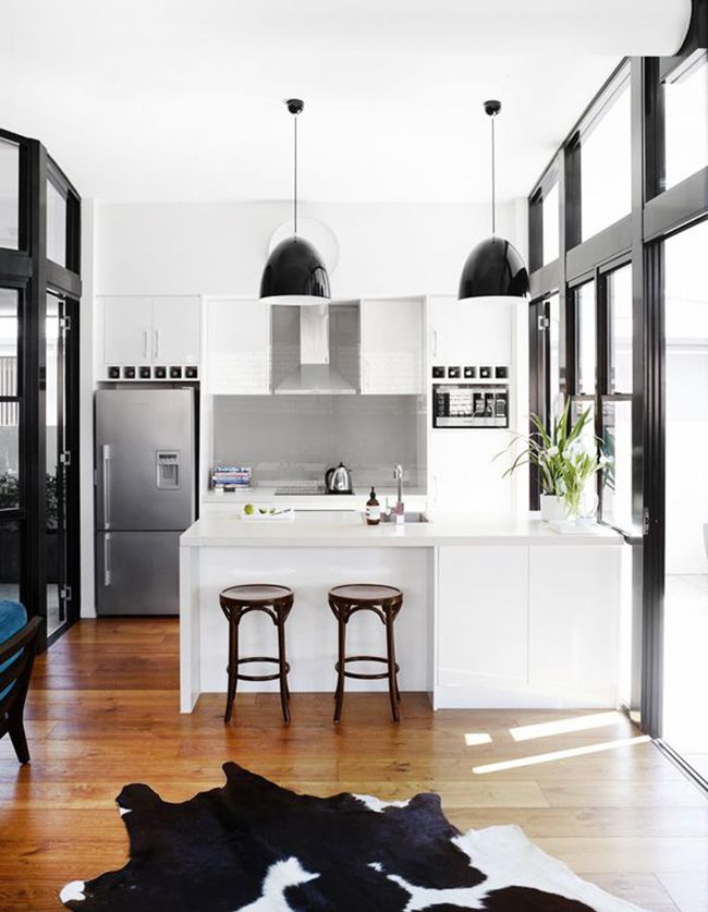 черно-белая кухня в стиле минимализм