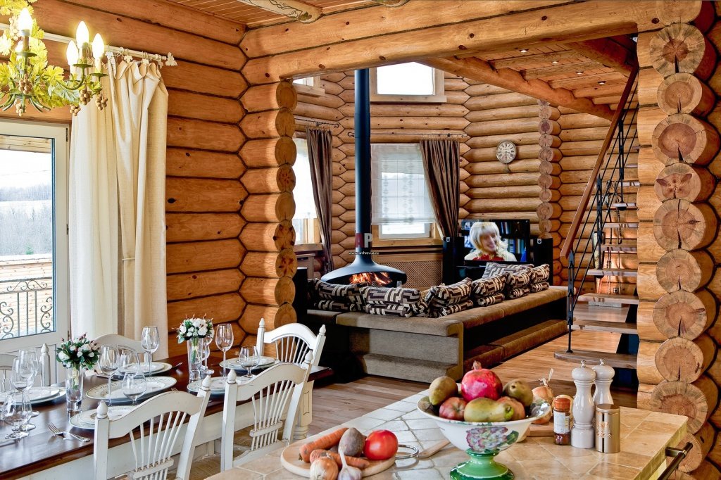 кухня-вітальня в російській стилі
