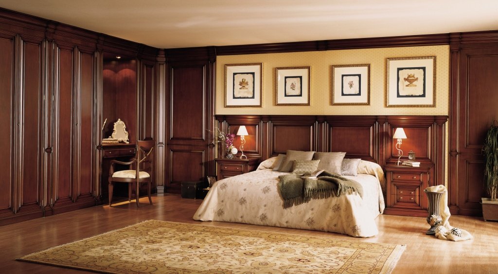 картины для спальни в классическом стиле