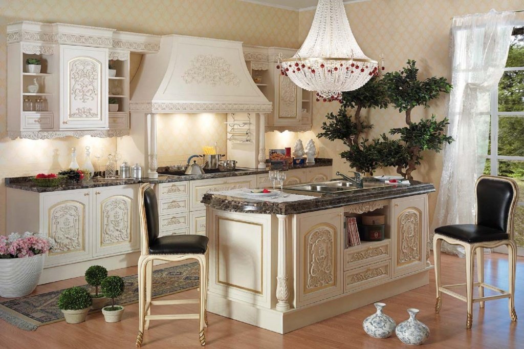 Фактурная лепка на фасадах кухни одна из главных отличительных черт итальянского стиля